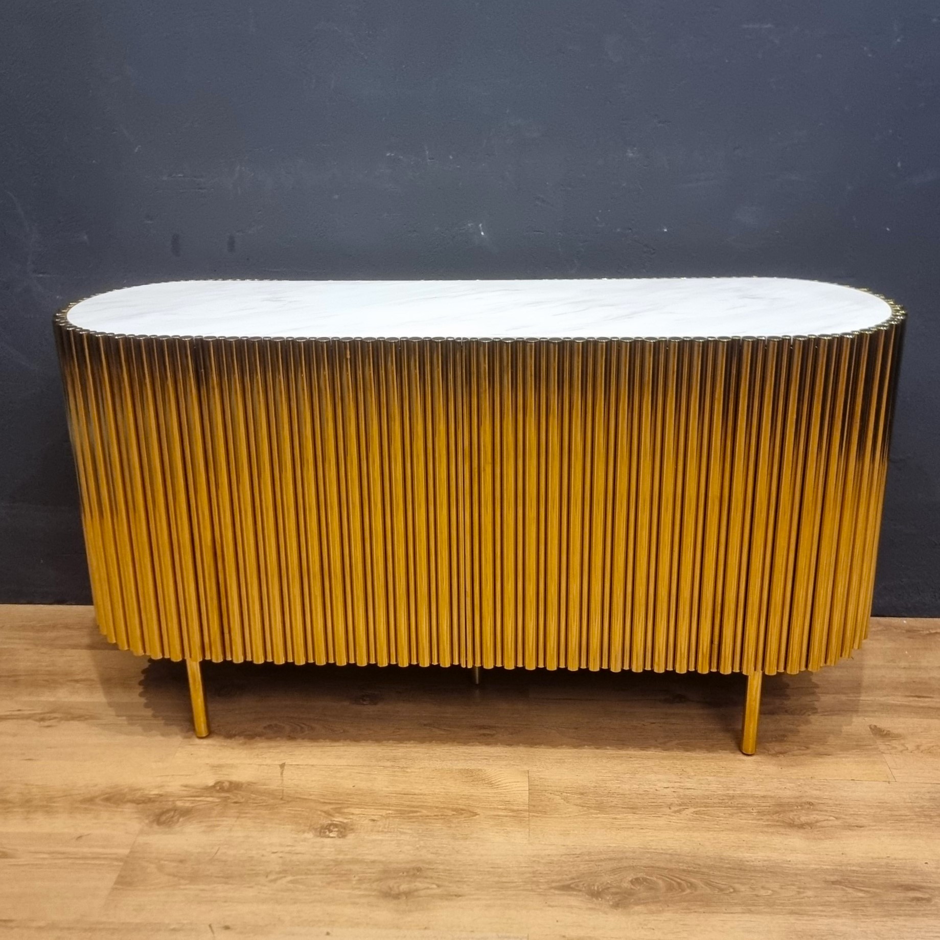 credenza vintage